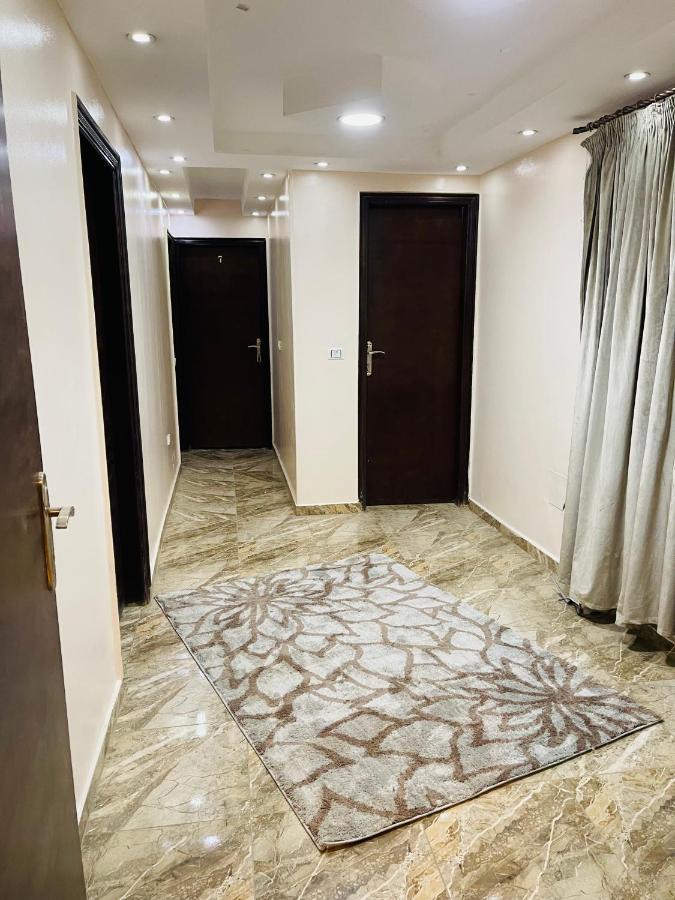 Anubis Pyramids Inn Кайро Екстериор снимка